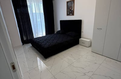 Rental of a spacious 4-room apartment, 150 m², Mamaia Nord, Constanta, Romania